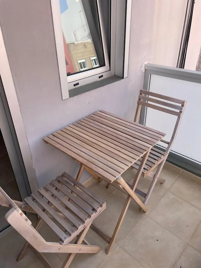 Sunny Apartment In The Heart Of Santa Cruz